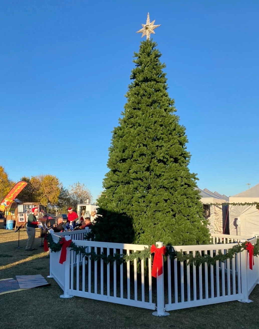 Sierra Vista Community Band's Christmas Tree Lighting Performance